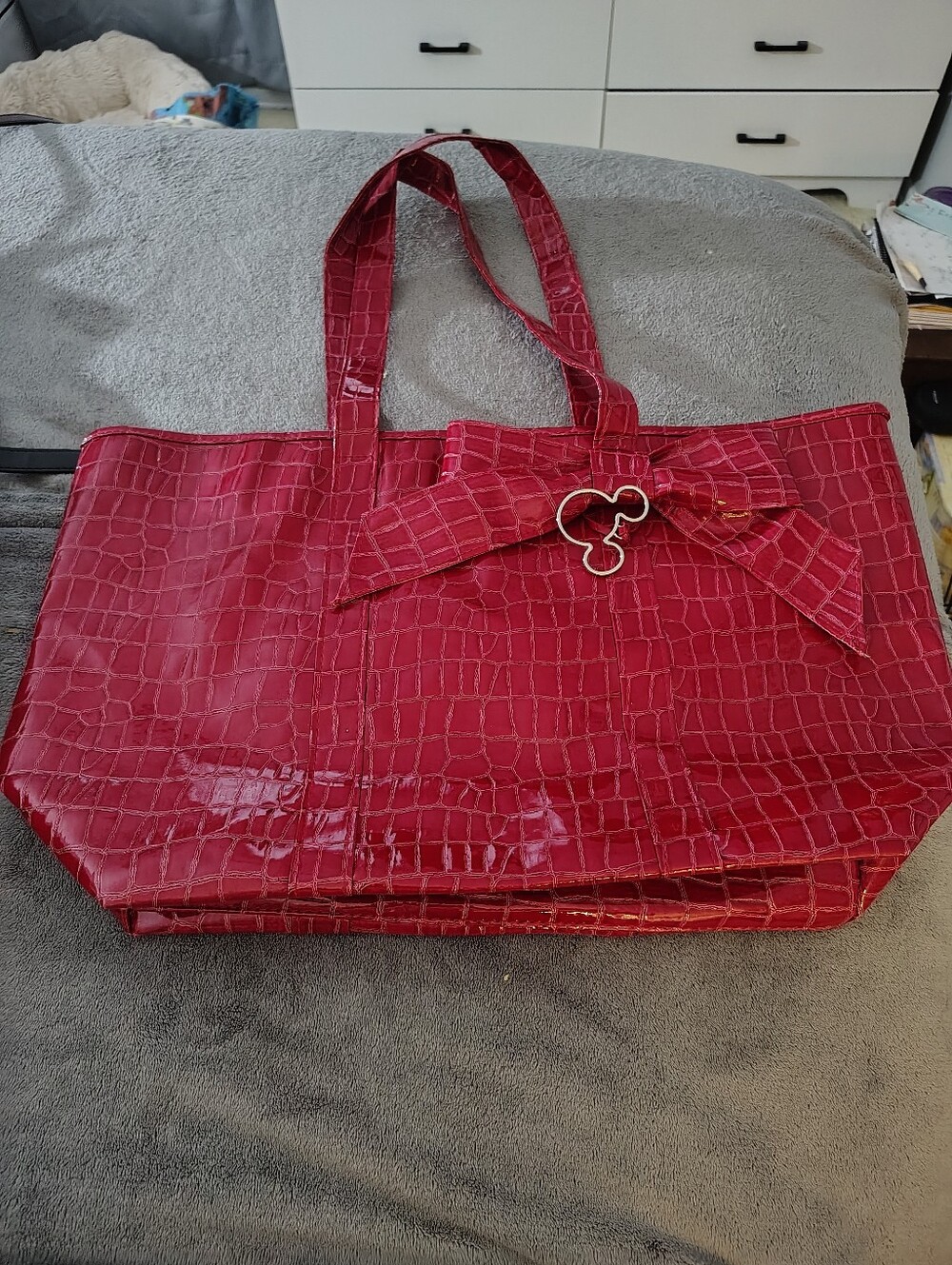 Disney Resort Red Croc-Embossed Patent Tote Bag with Bow Accent Mivkey Mouse Em